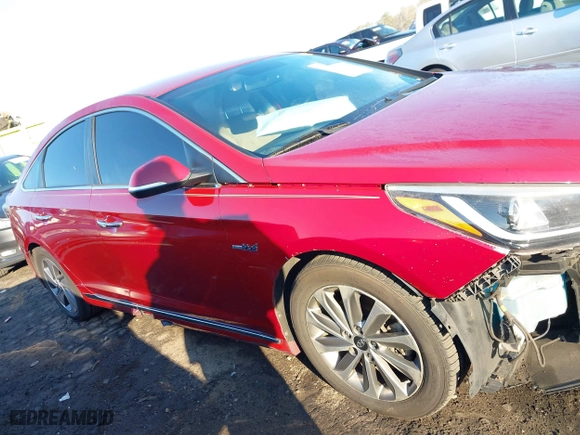 2016 Hyundai Sonata Hybrid Limited with VIN KMHE34L14GA017151, listed as a IAAI auction lot 41636602 with 170,050 mi miles. Bid and sale history available at carsss.com. Image 14.
