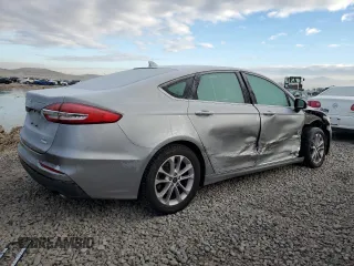2020 Ford Fusion SE with VIN 3FA6P0HD8LR149876, listed as a Copart auction lot 89190665 with 138,373 mi miles and Salvage Title. Bid and sale history available at DreamBid. Image 3.