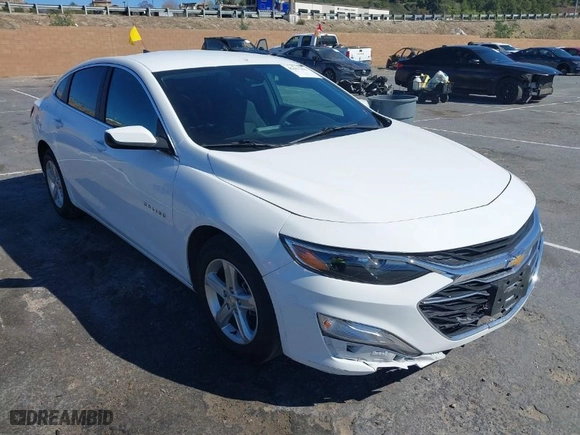 2020 Chevrolet Malibu LS with VIN 1G1ZC5STXLF147911, listed as a IAAI auction lot 41657390 with 61,932 mi miles. Bid and sale history available at carsss.com. Image 1.