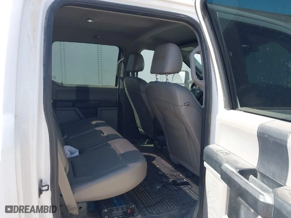 2017 Ford Super Duty F-250 SRW Lariat with VIN 1FT7W2B60HED25658, listed as a IAAI auction lot 41675677 with 162,395 mi miles. Bid and sale history available at carsss.com. Image 8.