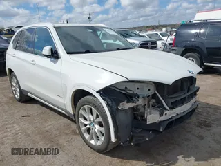 2014 BMW X5 xDrive35i z VIN 5UXKR0C57E0H16392, wystawiony jako IAAI lot #41837738 z przebiegiem 115 626 mil mil oraz . Historia ofert i sprzedaży dostępna na DreamBid. Obrazek 1.