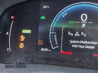 2025 Toyota Camry LE z VIN 4T1DAACK0SU038983, wystawiony jako IAAI lot #42300193 z przebiegiem 8690 mil mil oraz . Historia ofert i sprzedaży dostępna na DreamBid. Obrazek 16.