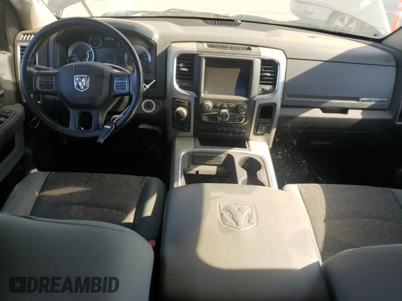 2018 Ram 1500 SLT z VIN 1C6RR7GM0JS263827, wystawiony jako Copart lot #58603755 z przebiegiem 87 768 mil mil oraz Czysty tytuł • Clean title. Historia ofert i sprzedaży dostępna na DreamBid. Obrazek 8.