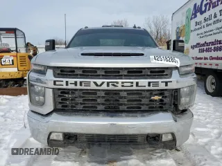2022 Chevrolet Silverado 3500HD LT with VIN 1GC4YTEY9NF104999, listed as a Copart auction lot 42518285 with 82,840 mi miles and Salvage Title. Bid and sale history available at DreamBid. Image 5.