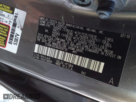 2011 Toyota Sienna XLE with VIN 5TDDK3DC8BS009739, listed as a IAAI auction lot 41638710 with 235,396 mi miles. Bid and sale history available at carsss.com. Image 9.
