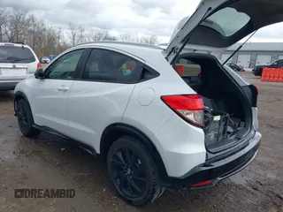 2022 Honda HR-V Sport with VIN 3CZRU6H10NM774212, listed as a IAAI auction lot 41199294 with 35,287 mi miles. Bid and sale history available at carsss.com. Image 3.