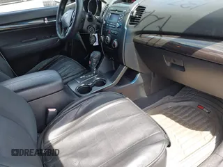 2011 Kia Sorento LX with VIN 5XYKTCA11BG180272, listed as a IAAI auction lot 42125073 with 137,156 mi miles and . Bid and sale history available at DreamBid. Image 5.