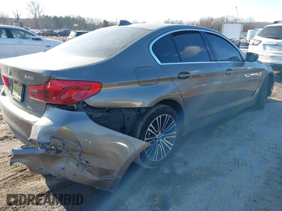 2019 BMW 5 Series 530i xDrive with VIN WBAJA7C54KWW40517, listed as a IAAI auction lot 41427443 with 51,028 mi miles. Bid and sale history available at carsss.com. Image 4.
