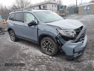 2022 Honda Passport Elite with VIN 5FNYF8H06NB015583, listed as a IAAI auction lot 41633925 with 49,738 mi miles. Bid and sale history available at carsss.com. Image 1.