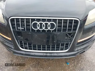 2012 Audi Q7 3.0T Premium Plus with VIN WA1LGAFEXCD004436, listed as a IAAI auction lot 41896760 with 140,500 mi miles. Bid and sale history available at carsss.com. Image 6.
