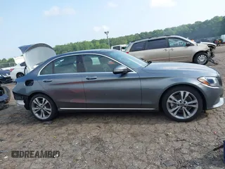 2018 Mercedes-Benz C 300 with VIN 55SWF4JB2JU248297, listed as a IAAI auction lot 42419602 with 88,047 mi miles and . Bid and sale history available at DreamBid. Image 13.