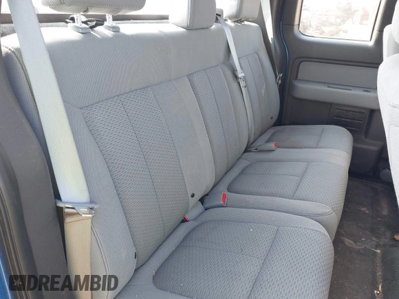 2014 Ford F-150 XL z VIN 1FTFX1EF2EFB82605, wystawiony jako IAAI lot #42267166 z przebiegiem 220 834 mil mil oraz . Historia ofert i sprzedaży dostępna na DreamBid. Obrazek 8.