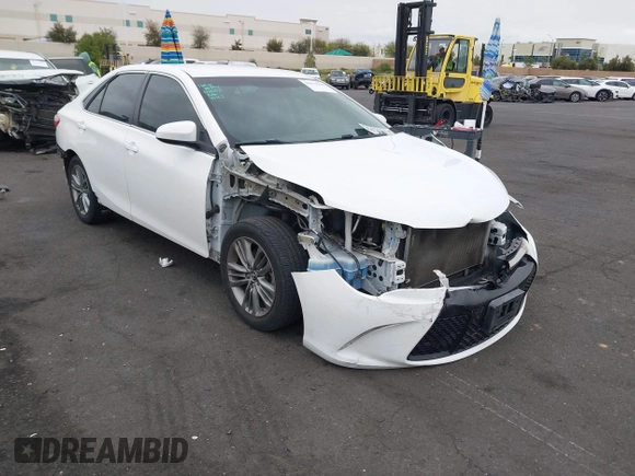 2015 Toyota Camry XLE with VIN 4T1BF1FK0FU094206, listed as a IAAI auction lot 42071968 with 110,165 mi miles. Bid and sale history available at carsss.com. Image 1.