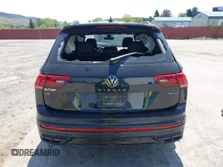 2022 Volkswagen Tiguan SE R-Line Black z VIN 3VV8B7AX8NM083992, wystawiony jako IAAI lot #42101368 z przebiegiem 40 319 mil mil oraz . Historia ofert i sprzedaży dostępna na DreamBid. Obrazek 17.