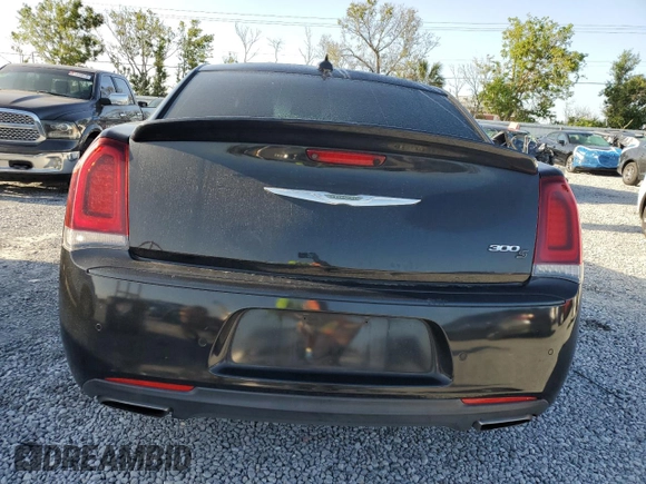 2015 Chrysler 300 S z VIN 2C3CCABT5FH736071, wystawiony jako Copart lot #52608825 z przebiegiem 189 263 mil mil oraz Nie do naprawy • Non repairable. Historia ofert i sprzedaży dostępna na DreamBid. Obrazek 6.