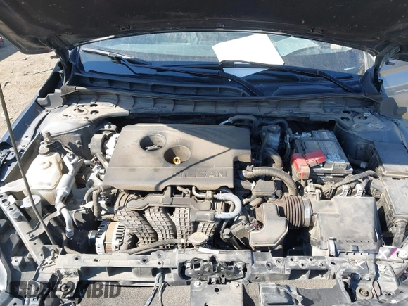 2019 Nissan Altima 2.5 Platinum with VIN 1N4BL4FW9KC139697, listed as a IAAI auction lot 41894849 with 135,105 mi miles. Bid and sale history available at carsss.com. Image 10.