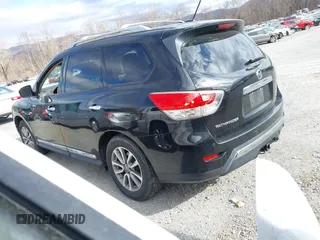 2013 Nissan Pathfinder SV with VIN 5N1AR2MM6DC608821, listed as a IAAI auction lot 41785879 with 219,959 mi miles. Bid and sale history available at carsss.com. Image 3.