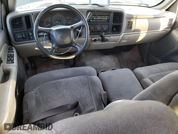 2002 Chevrolet Tahoe LS с VIN 1GNEC13V72J193729, выставлен на аукционе Copart как лот 47971095 с пробегом 221 776 миль миль и Чистый • Clean title. История ставок и продаж доступна на DreamBid. Изображение 8.