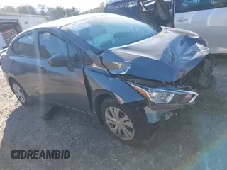 2021 Nissan Versa S with VIN 3N1CN8DVXML907515, listed as a IAAI auction lot 41496492 with 43,781 mi miles. Bid and sale history available at carsss.com. Image 1.