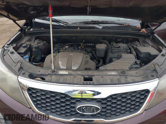 2012 Kia Sorento EX with VIN 5XYKU4A20CG200895, listed as a IAAI auction lot 41631262 with 176,997 mi miles. Bid and sale history available at carsss.com. Image 10.