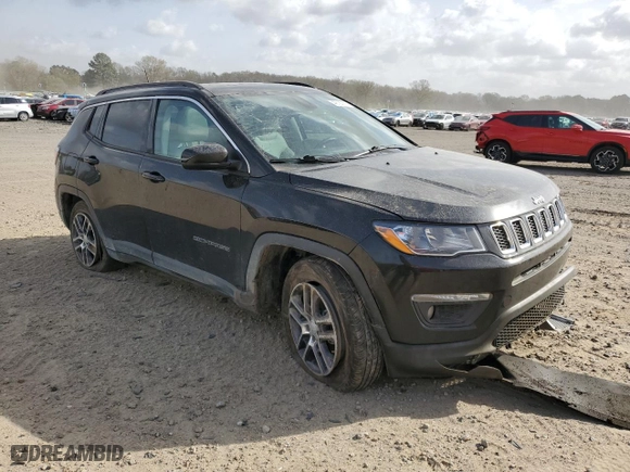 2019 Jeep Compass Latitude w/Sun/Wheel Pkg with VIN 3C4NJCBB5KT652654, listed as a Copart auction lot 49722665 with 97,163 mi miles and Salvage Title. Bid and sale history available at carsss.com. Image 4.