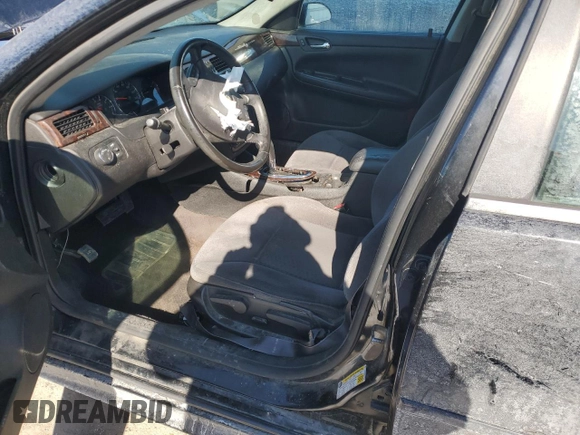 2014 Chevrolet Impala LT with VIN 2G1WB5E36E1190332, listed as a Copart auction lot 46111685 with 152,931 mi miles and Salvage title. Bid and sale history available at DreamBid. Image 7.