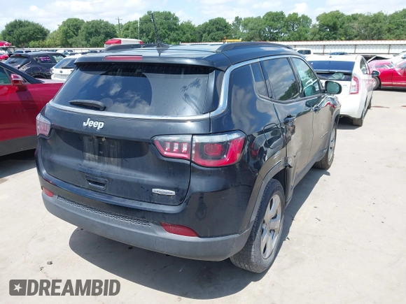 2017 Jeep Compass Latitude z VIN 3C4NJCBB7HT690833, wystawiony jako IAAI lot #42104792 z przebiegiem 64 272 mil mil oraz . Historia ofert i sprzedaży dostępna na DreamBid. Obrazek 4.
