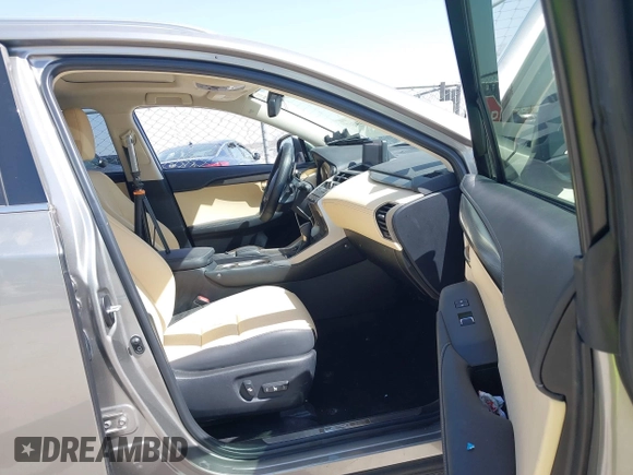 2020 Lexus NX 300 z VIN JTJDARBZ4L2171323, wystawiony jako IAAI lot #41814547 z przebiegiem 42 758 mil mil oraz . Historia ofert i sprzedaży dostępna na DreamBid. Obrazek 5.