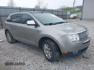 2008 Lincoln MKX with VIN 2LMDU68C58BJ13850, listed as a IAAI auction lot 41950981 with 210,463 mi miles. Bid and sale history available at carsss.com. Image 1.