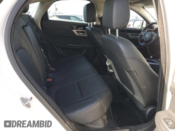 2018 Jaguar XF with VIN SAJBD4FN3JCY57700, listed as a Copart auction lot 42643035 with 67,909 mi miles and Salvage Title. Bid and sale history available at DreamBid. Image 10.