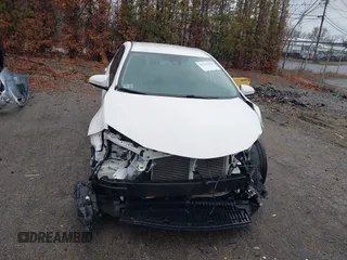 2018 Toyota Corolla L z VIN 2T1BURHEXJC071036, wystawiony jako IAAI lot #41213119 z przebiegiem 56 567 mil mil oraz . Historia ofert i sprzedaży dostępna na DreamBid. Obrazek 11.