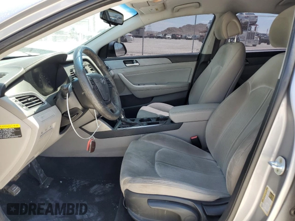 2016 Hyundai Sonata Hybrid SE with VIN KMHE24L18GA042198, listed as a Copart auction lot 61177343 with 95,810 mi miles. Bid and sale history available at carsss.com. Image 7.