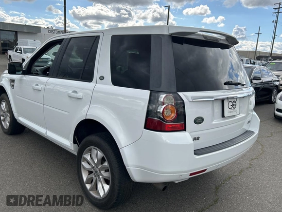 2013 Land Rover LR2 z VIN SALFR2BG3DH373085, wystawiony jako Copart lot #48423905 z przebiegiem 102 445 mil mil oraz Czysty tytuł • Clean title. Historia ofert i sprzedaży dostępna na DreamBid. Obrazek 3.