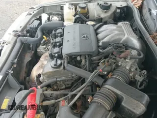 2000 Toyota Camry LE z VIN 4T1BF28K8YU098039, wystawiony jako IAAI lot #42981015 z przebiegiem 155 958 mil mil oraz . Historia ofert i sprzedaży dostępna na DreamBid. Obrazek 12.