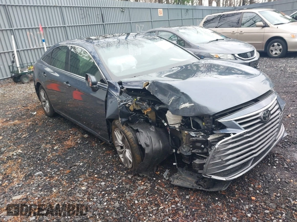 2019 Toyota Avalon XLE with VIN 4T1BZ1FB2KU030640, listed as a IAAI auction lot 41849810 with 44,531 mi miles. Bid and sale history available at carsss.com. Image 1.
