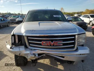 2013 GMC Sierra 1500 SLT z VIN 1GTR2WE71DZ128243, wystawiony jako Copart lot #77324384 z przebiegiem 214 962 mil mil oraz Nie do naprawy • Non repairable. Historia ofert i sprzedaży dostępna na DreamBid. Obrazek 5.