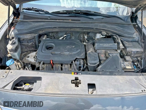 2020 Hyundai Santa Fe SE with VIN 5NMS23AD1LH203182, listed as a Copart auction lot 65295655 with 186,864 mi miles and Clean title. Bid and sale history available at DreamBid. Image 7.