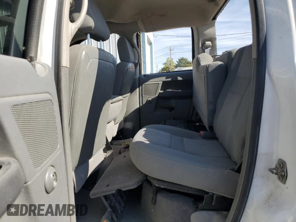 2007 Dodge 3500 SLT z VIN 3D7MX38A57G819027, wystawiony jako Copart lot #74025574 z przebiegiem 369 397 mil mil oraz Szkoda całkowita • Salvage title. Historia ofert i sprzedaży dostępna na DreamBid. Obrazek 10.