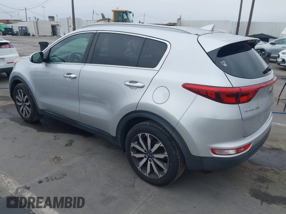 2017 Kia Sportage EX with VIN KNDPN3ACXH7085538, listed as a IAAI auction lot 42586950 with 199,746 mi miles and . Bid and sale history available at DreamBid. Image 3.