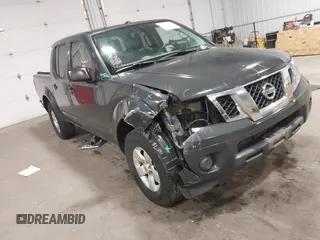2013 Nissan Frontier SV z VIN 1N6AD0EV3DN762841, wystawiony jako IAAI lot #42296408 z przebiegiem 135 191 mil mil oraz . Historia ofert i sprzedaży dostępna na DreamBid. Obrazek 1.
