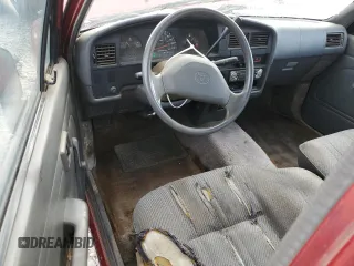 1992 Toyota Pickup DLX z VIN JT4RN93P1N5052818, wystawiony jako Copart lot #77344244 z przebiegiem 484 357 mil mil oraz Szkoda całkowita • Salvage title. Historia ofert i sprzedaży dostępna na DreamBid. Obrazek 8.