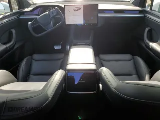 2022 Tesla Model X with VIN 7SAXCBE5XNF358319, listed as a Copart auction lot 50246555 with 12,863 mi miles and Salvage Title. Bid and sale history available at DreamBid. Image 8.