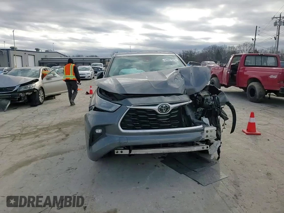 2020 Toyota Highlander LE with VIN 5TDZZRAH8LS003185, listed as a Copart auction lot 44607575 with 95,672 mi miles and Salvage title. Bid and sale history available at DreamBid. Image 12.