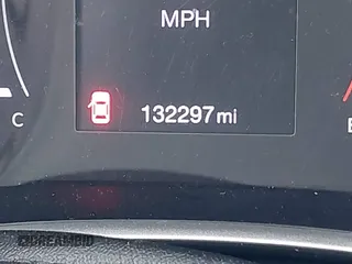 2017 Jeep Compass Latitude с VIN 3C4NJDBB1HT680207, выставлен на аукционе IAAI как лот 42330965 с пробегом 132 297 миль миль и . История ставок и продаж доступна на DreamBid. Изображение 7.