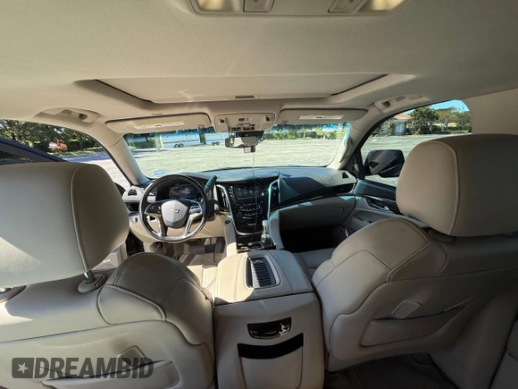 2020 Cadillac Escalade Luxury z VIN 1GYS3BKJ8LR154516, wystawiony jako Copart lot #59628455 z przebiegiem 72 098 mil mil oraz Czysty tytuł • Clean title. Historia ofert i sprzedaży dostępna na DreamBid. Obrazek 9.
