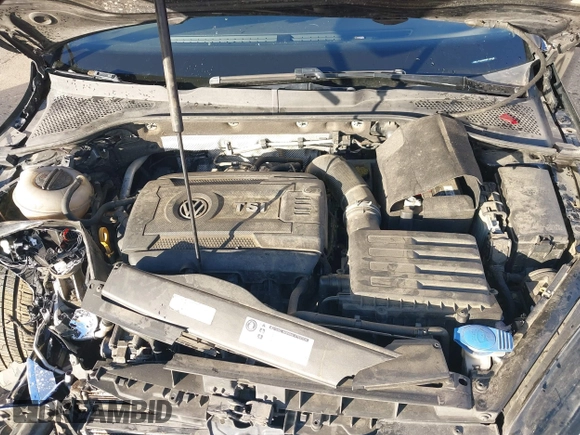 2015 Volkswagen Golf SportWagen TSI SE with VIN 3VWC17AU0FM513448, listed as a IAAI auction lot 41385273 with 158,861 mi miles. Bid and sale history available at carsss.com. Image 10.