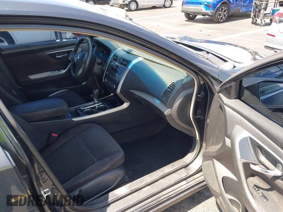 2013 Nissan Altima SL with VIN 1N4AL3AP9DC214665, listed as a IAAI auction lot 42671720 with 153,020 mi miles and . Bid and sale history available at DreamBid. Image 5.
