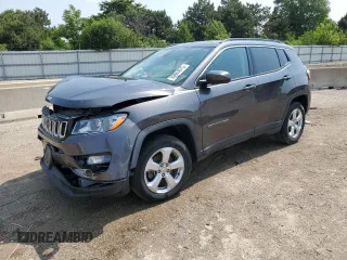 2018 Jeep Compass Altitude with VIN 3C4NJDBB5JT114847, listed as a Copart auction lot 59864675 with 123,036 mi miles and Salvage title. Bid and sale history available at DreamBid. Image 1.