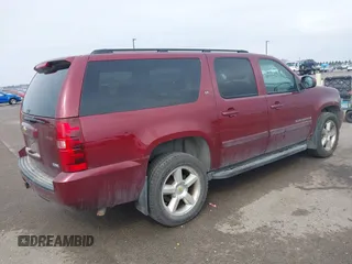 2008 Chevrolet Suburban 2LT with VIN 3GNFK16348G159436, listed as a IAAI auction lot 41981116 with Not Provided miles and . Bid and sale history available at DreamBid. Image 4.