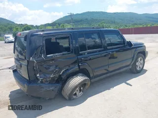 2007 Jeep Commander Sport with VIN 1J8HG48K77C556917, listed as a IAAI auction lot 42659784 with 216,395 mi miles and . Bid and sale history available at DreamBid. Image 4.